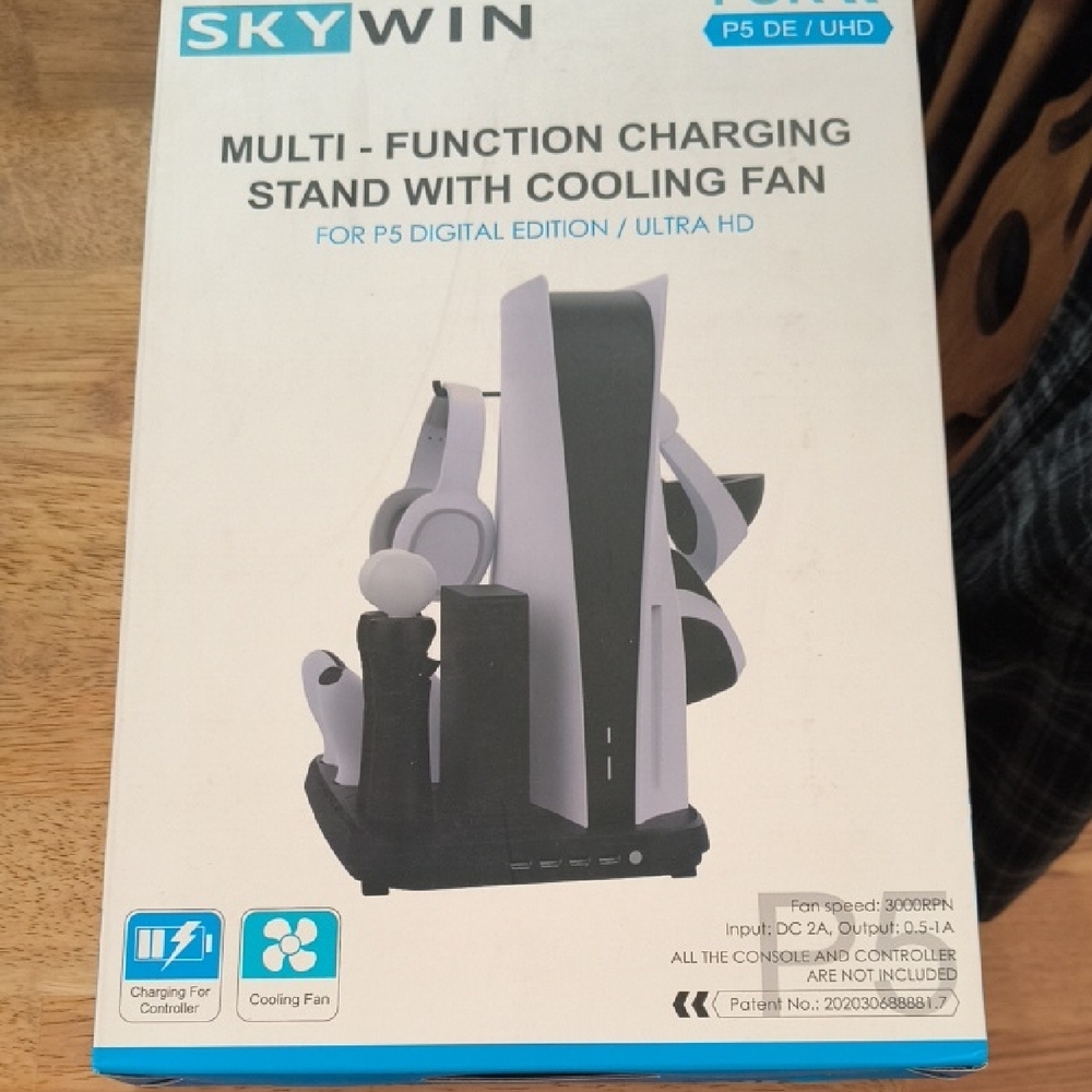 Multi-Function Charging Stand with Cooling Fan for PS5 - Black and White